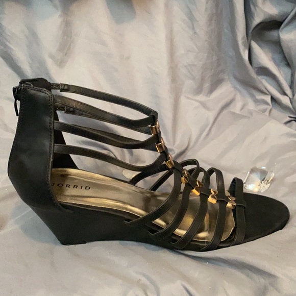 Torrid Gladiator Studded Wedges - Picture 3 of 7
